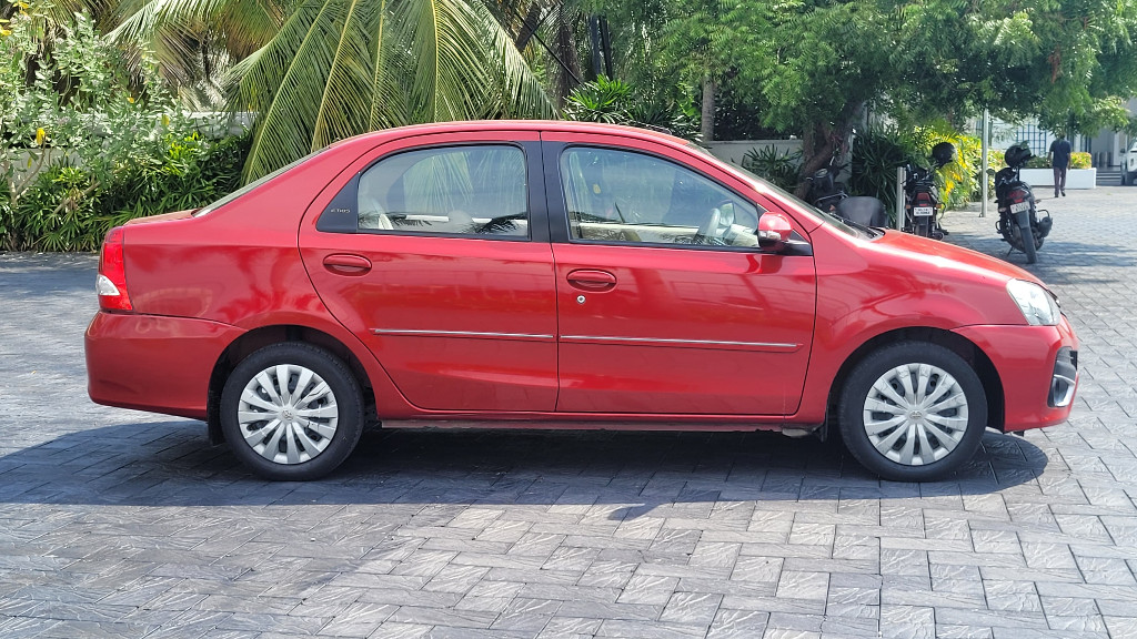 Used Cars in Trivandrum, Kerala - Toyota Etios V (BS IV)