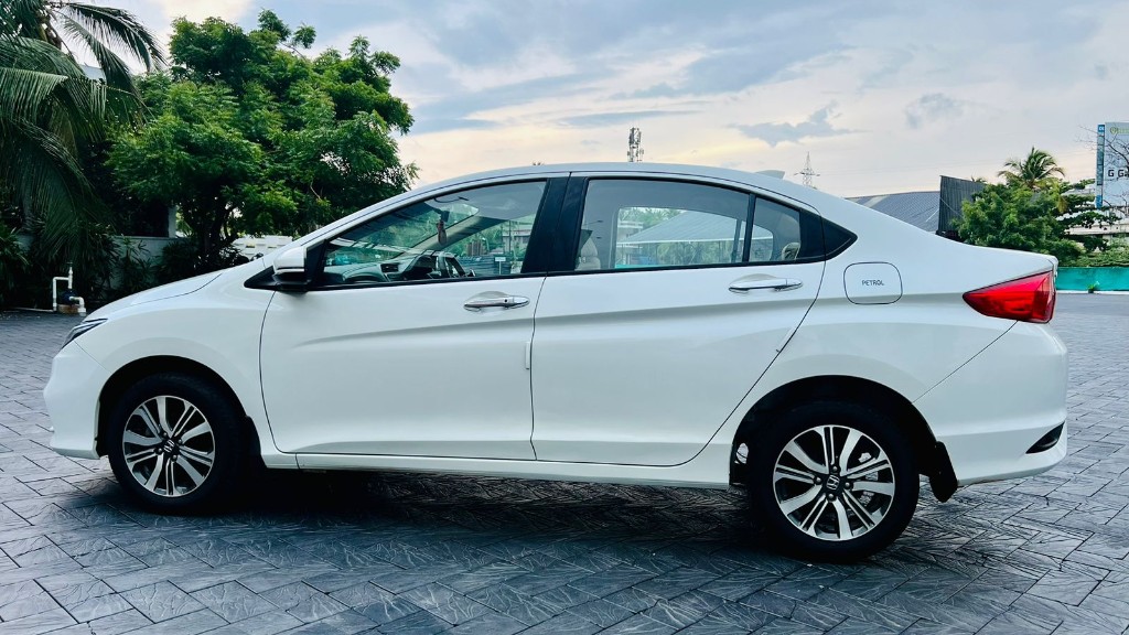 Used Cars in Trivandrum, Kerala - HONDA CITY 1 5 V MT I VTEC