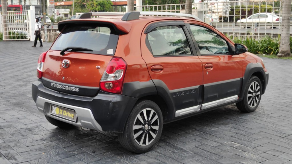 Used Cars in Trivandrum, Kerala - Toyota Etios Cross 1.2G