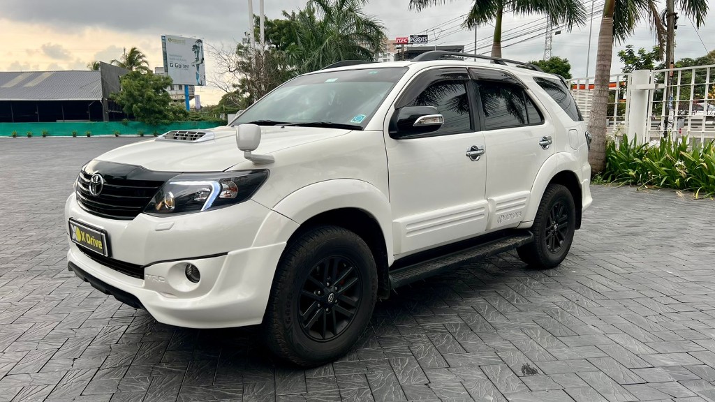 Used Cars in Trivandrum, Kerala - TOYOTA FORTUNER 4 WD AT